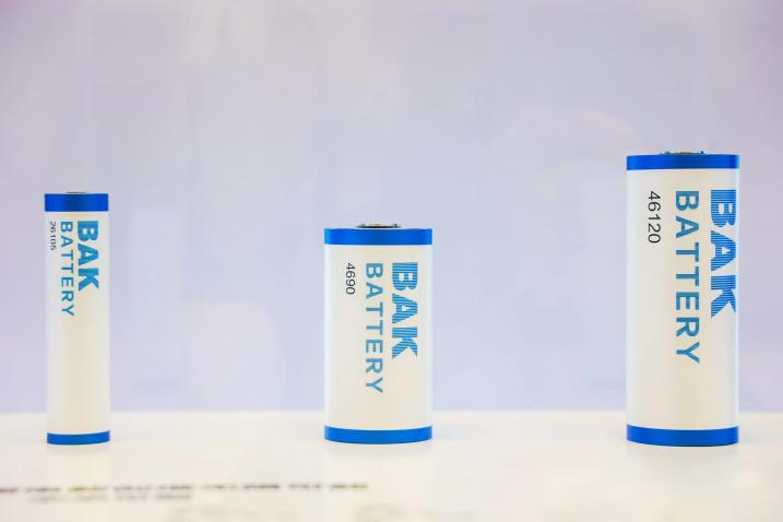 大圓柱(zhù)電池後(hou)來居上(shàng)？2030年全球(qiú)車用需(xu)求将達(da)1125GWh